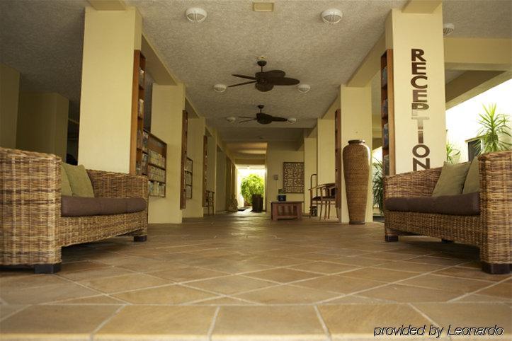 Sea Change Beachfront Apartments Trinity Beach Exterior photo
