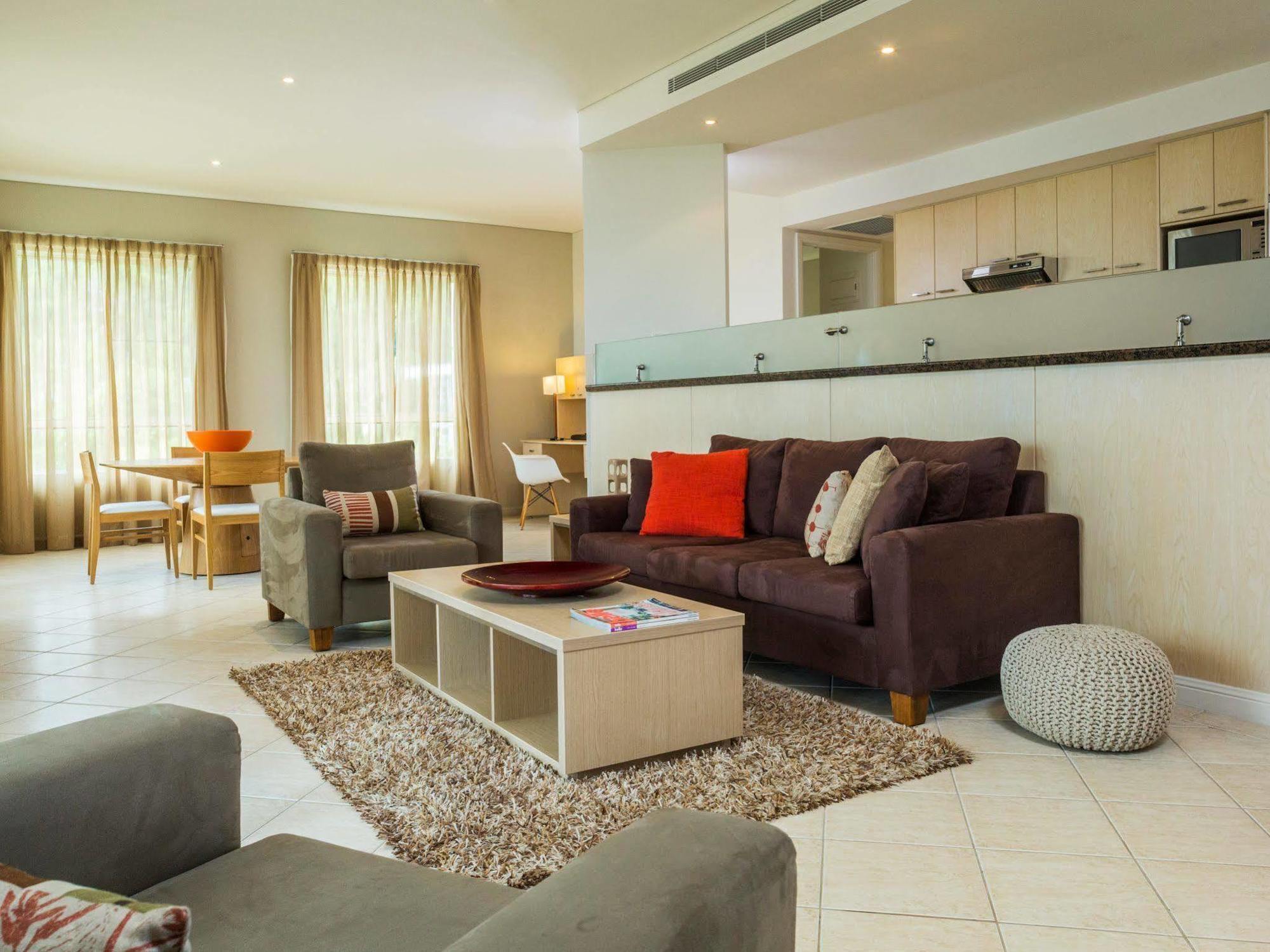 Sea Change Beachfront Apartments Trinity Beach Exterior photo