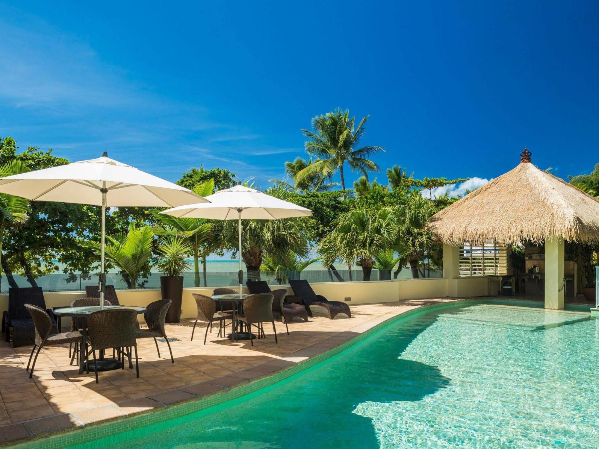 Sea Change Beachfront Apartments Trinity Beach Exterior photo