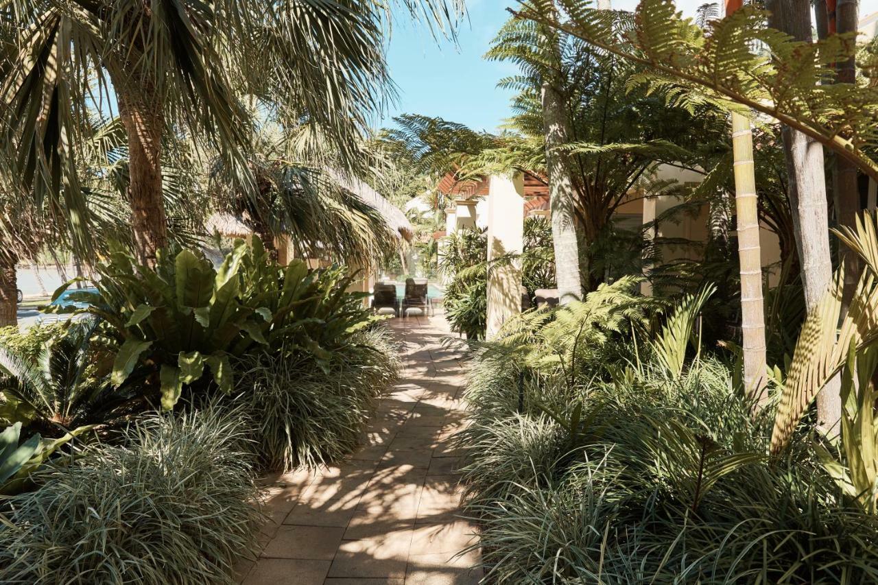 Sea Change Beachfront Apartments Trinity Beach Exterior photo