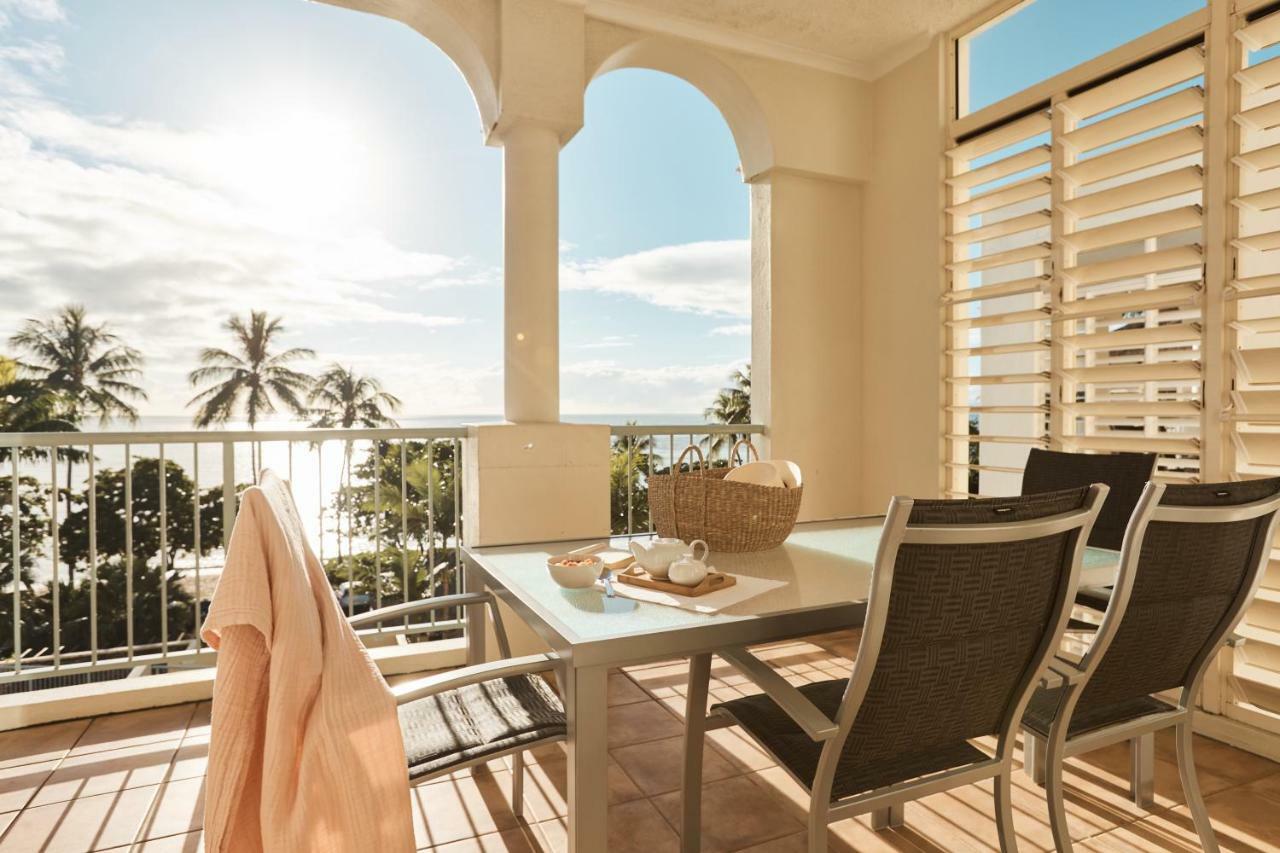 Sea Change Beachfront Apartments Trinity Beach Exterior photo